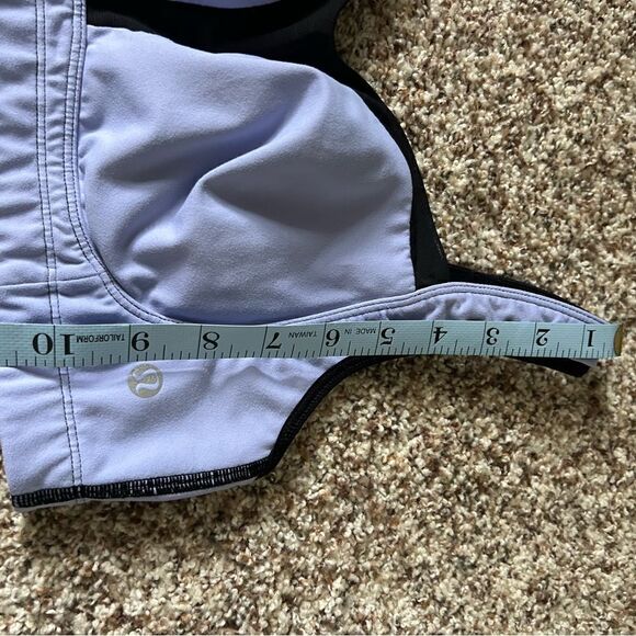 Lululemon Women’s Purple Athletic Sports Bra Size Unknown Great Condition - Picture 10 of 12